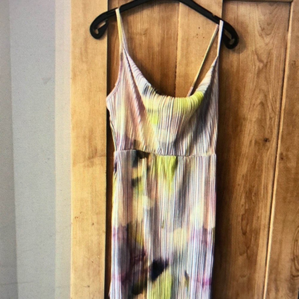 PrettyLittleThing Multicolor Pleated Dress